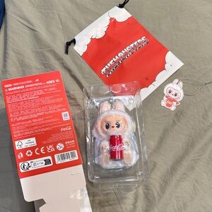 THE MONSTERS COCA-COLA SERIES- Happy Factor